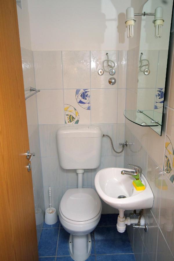Seaside House For Families With Children Cove Tvrdni Dolac, Hvar - 2057 Gdinj Luaran gambar
