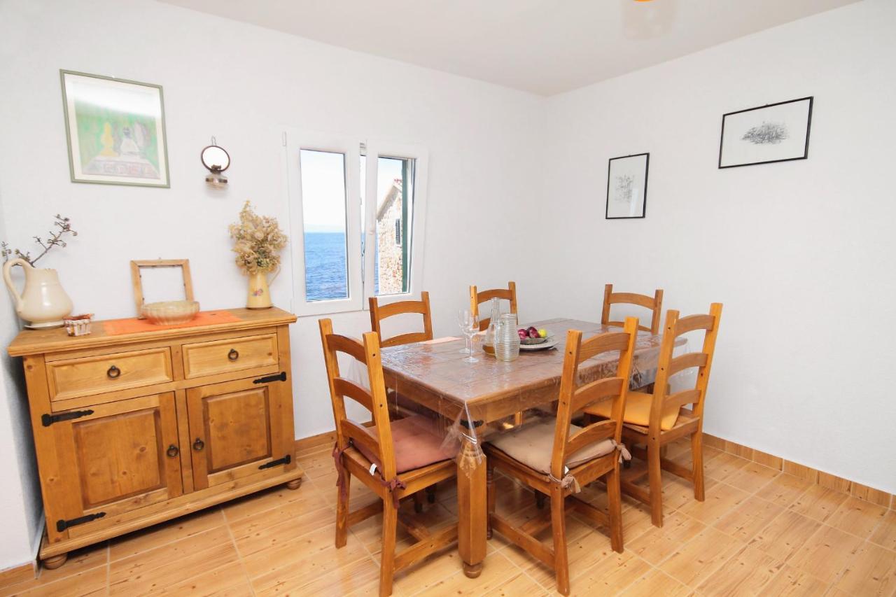 Seaside House For Families With Children Cove Tvrdni Dolac, Hvar - 2057 Gdinj Luaran gambar